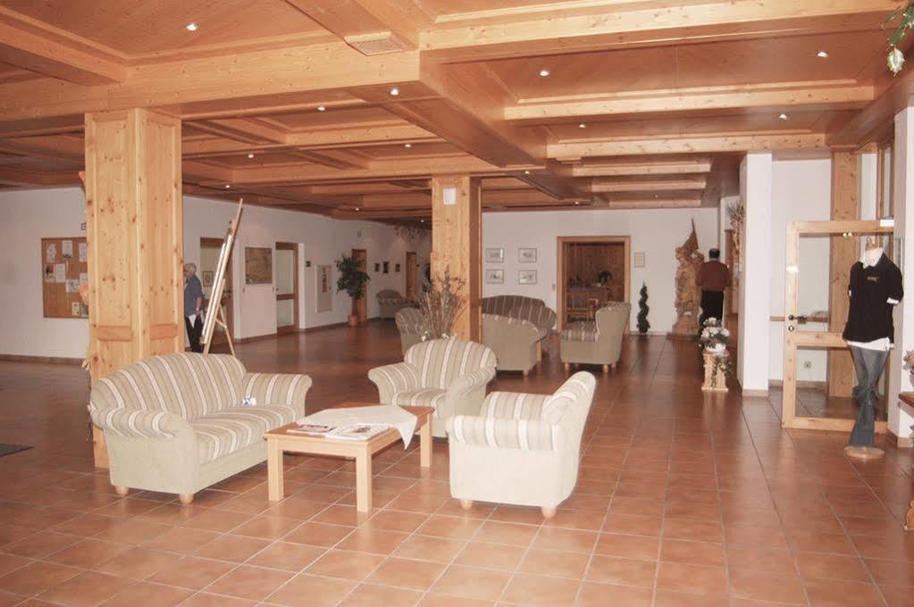 Hotel Am Kofel - Gesundheitszentrum אוברמרגואה מראה חיצוני תמונה