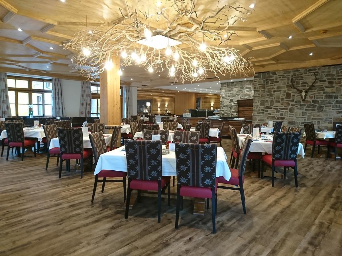 Hotel Am Kofel - Gesundheitszentrum אוברמרגואה מראה חיצוני תמונה